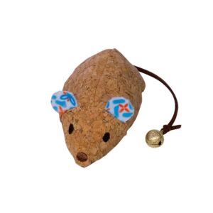 Cork mouse with catnip